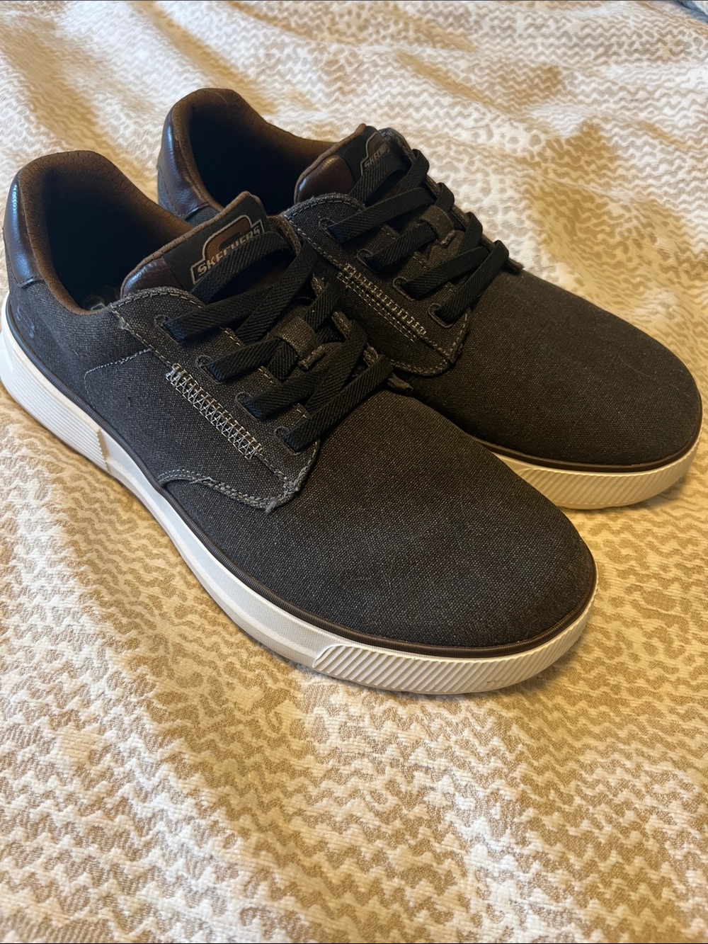 Skechers Men's Black Canvas Low-Top Sneakers with White Sole